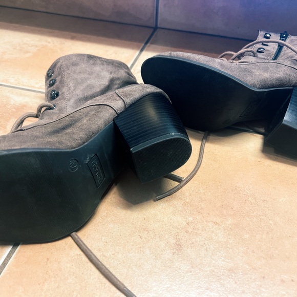 Booties - Picture 3 of 6